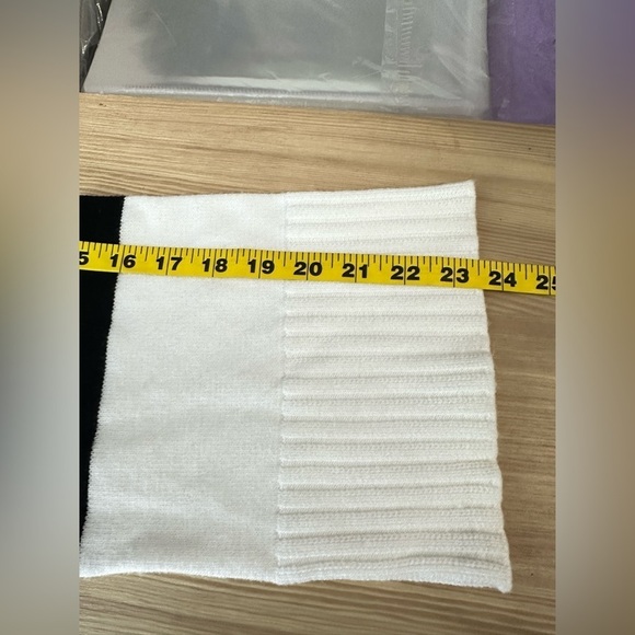 NWT Laundry By Shelli Segal Oversized Turtle Neck Stripe Print Sweater Sz M - Picture 10 of 11